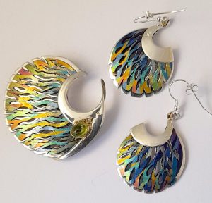 brooch earring niobium titanium